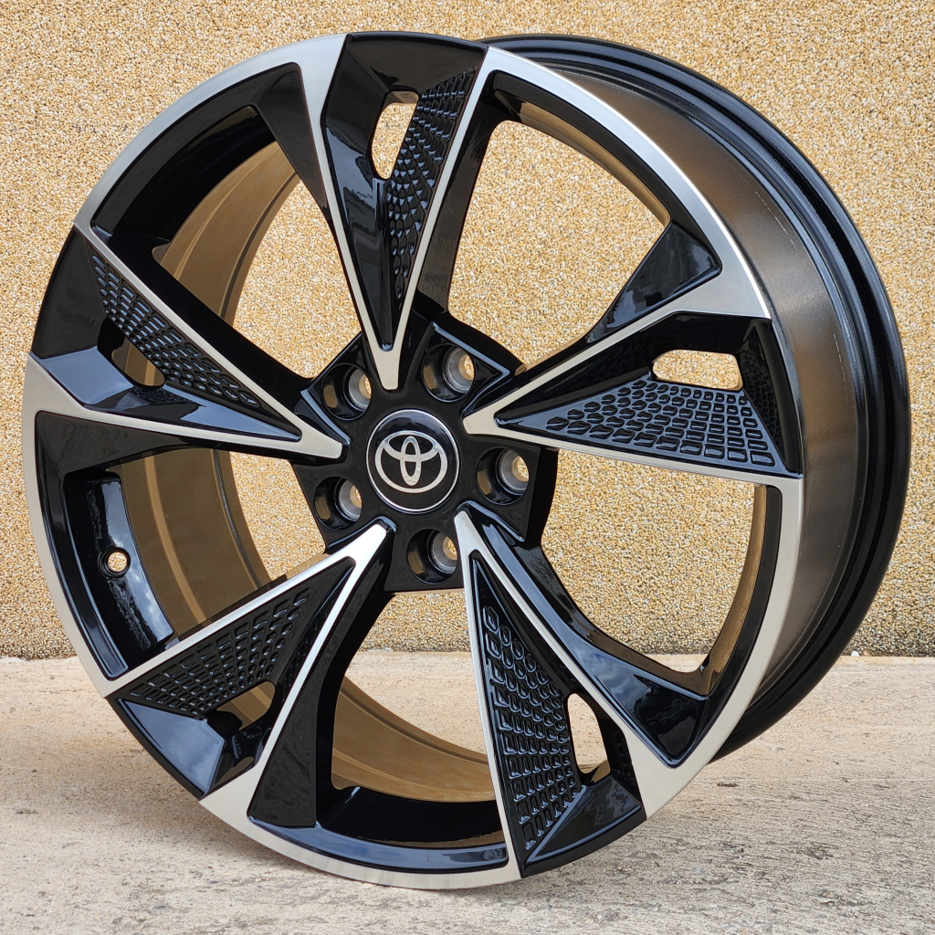 FELGA 18X8 5X114.3 ET35 73.1 BMF 9861