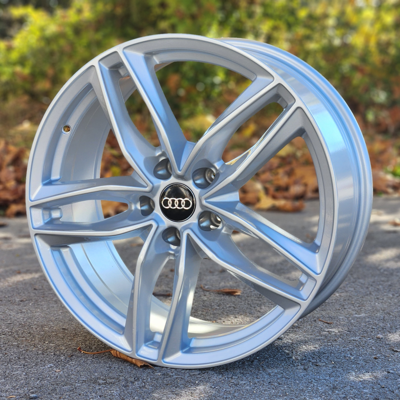 FELGA 17X7.5 5X112 ET40 66.5 SILVER RS_BK690